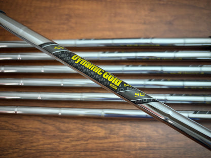 Callaway Apex Ai200 Iron Set 5-AW / Dynamic Gold R300 Regular Flex