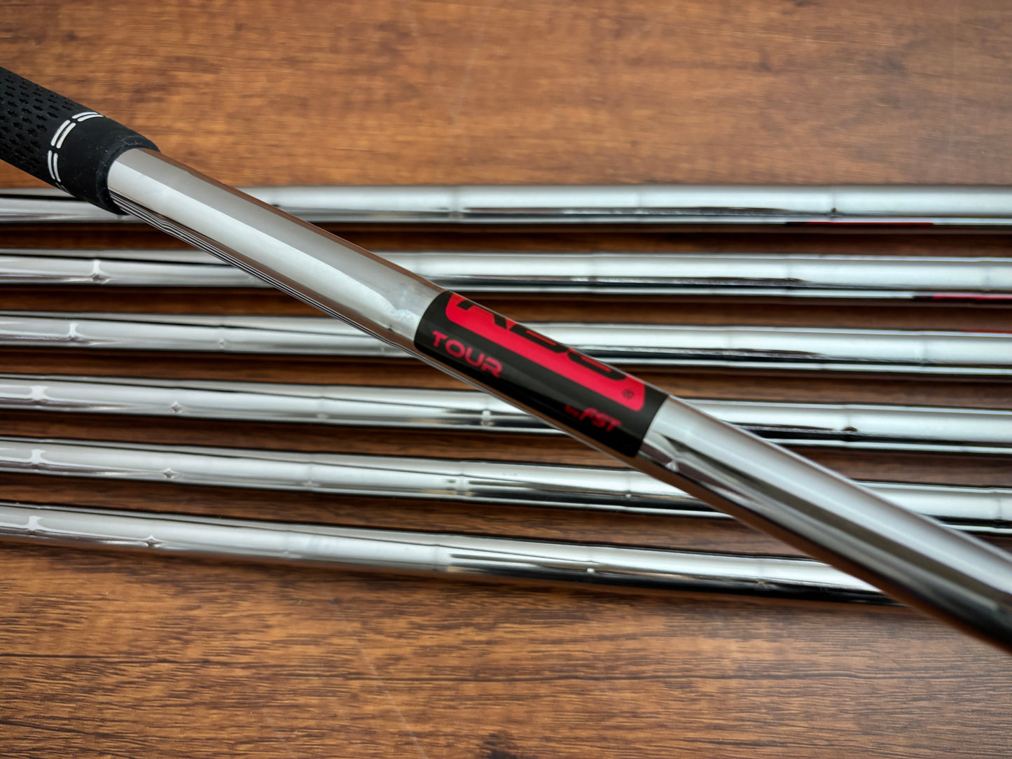 Ping i525 Iron Set 5-UW / KBS Tour Stiff