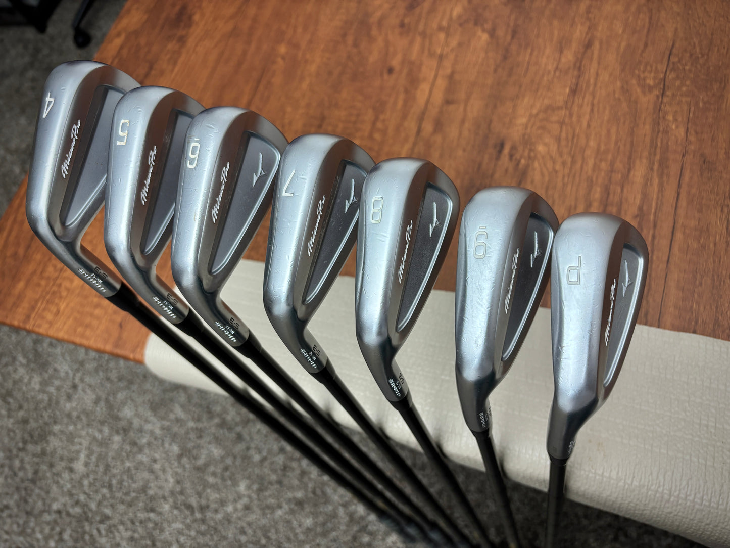 (Left-handed) Mizuno Pro S-3 Iron Set 4-PW / Dynamic Gold X100 X-Stiff