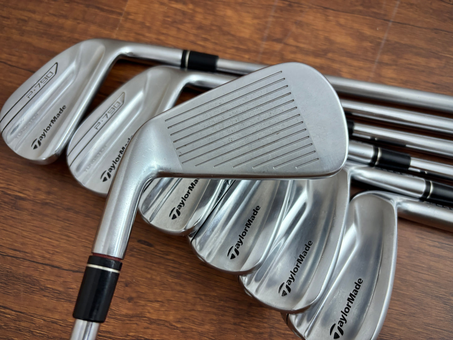 Taylormade P790 Iron Set 5-AW / Dynamic Gold R300 Regular Flex