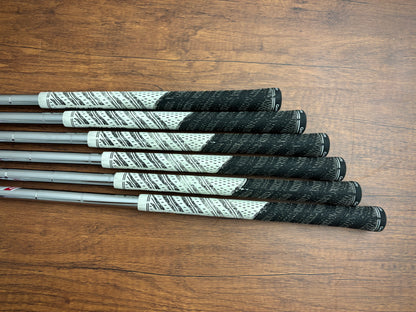 Titleist 620 CB Iron Set 5-PW / True Temper AMT S300 Stiff