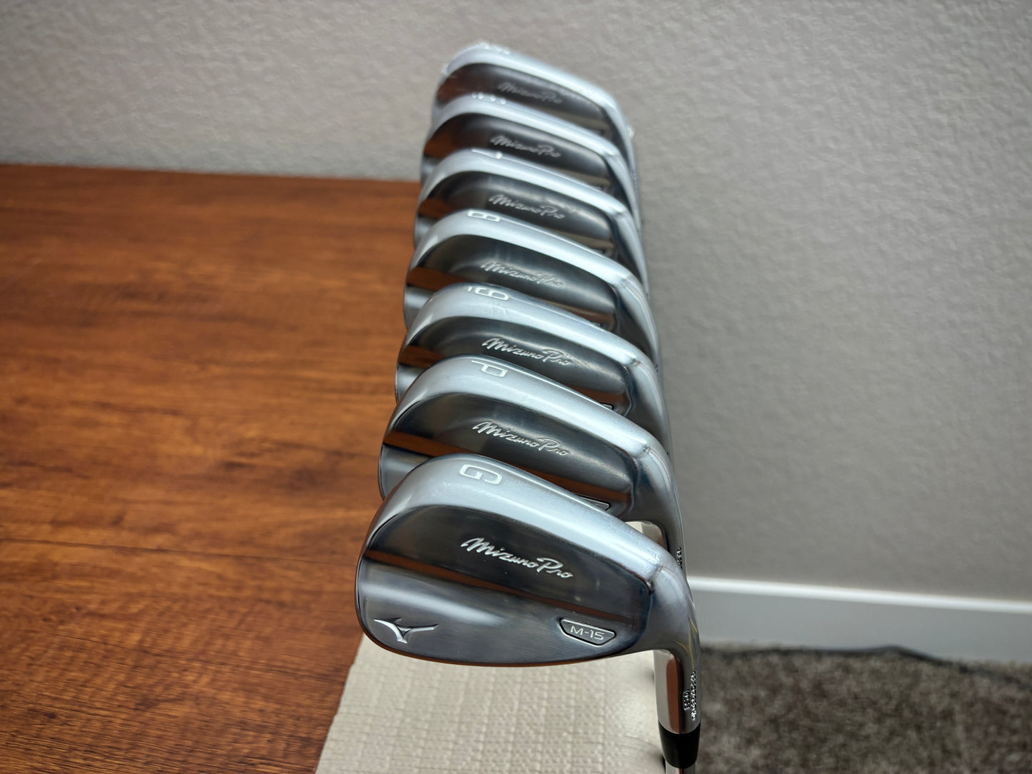 Mizuno M-15 Iron Set 5-GW / True Temper AMT Silver Stiff