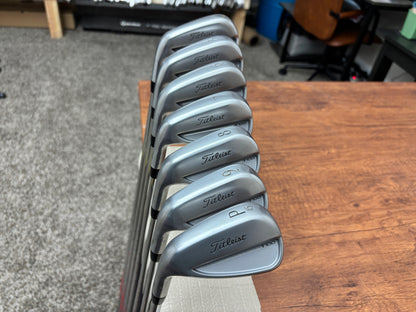 (Left-handed) Titleist T100 '25 Forged Iron Set 4-PW / NS Pro 105 X-Stiff