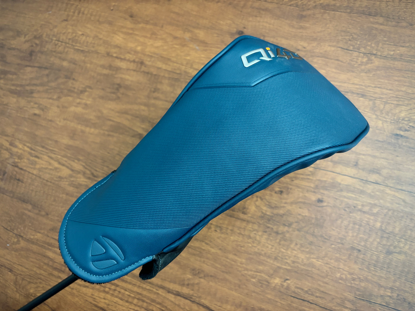 Taylormade Qi4D Driver 9* + headcover / X-Stiff