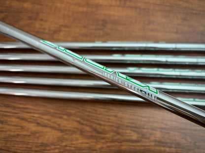 Srixon ZXi7 Iron Set 5-PW / Accra iSeries 115i Stiff