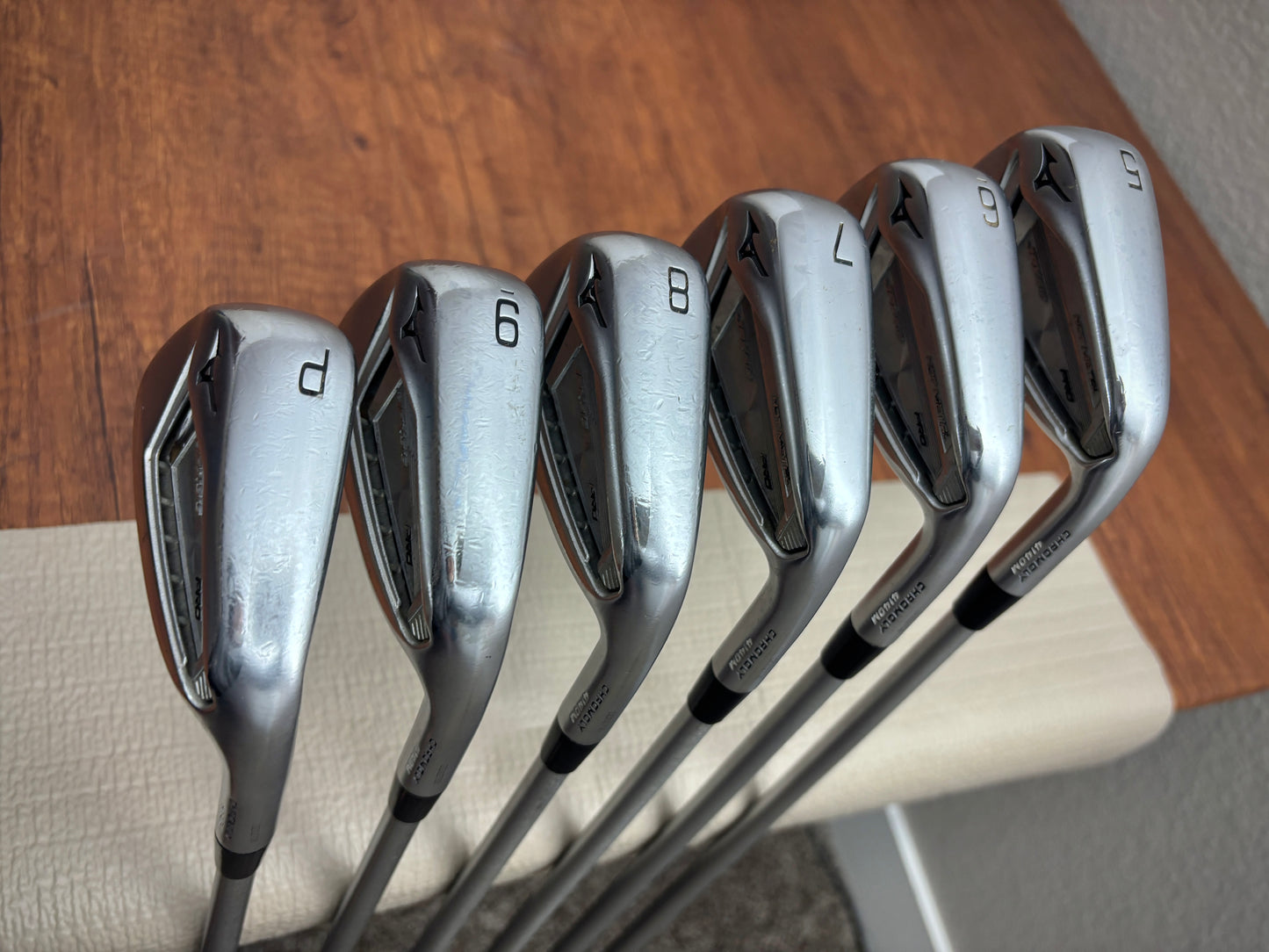 Mizuno JPX 919 Hot Metal Pro Iron Set 5-PW / KBS Tour C-Taper Lite 110 Stiff