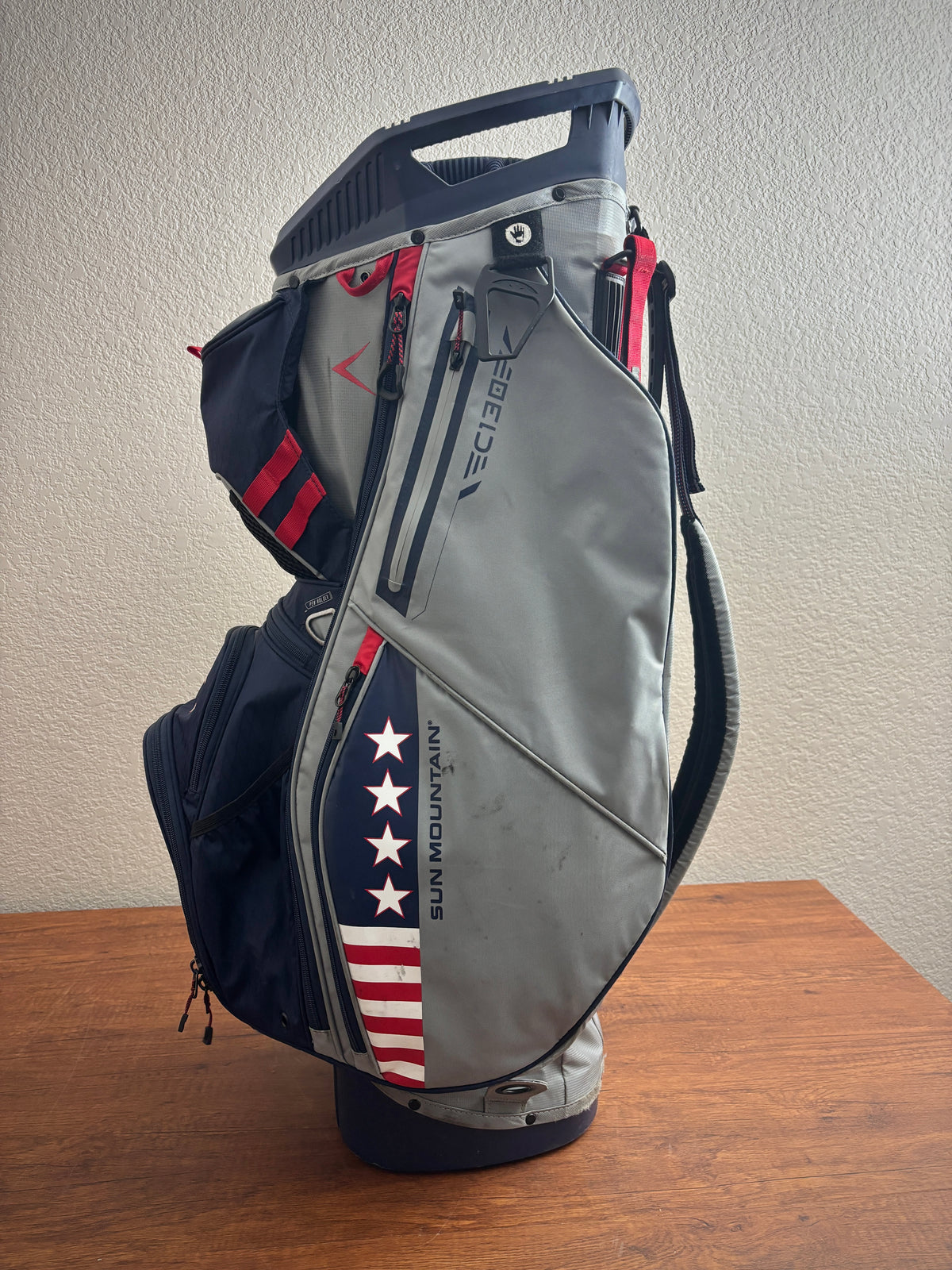 Sun Mountain 2024 C130 USA Cart Bag Red/White/Blue