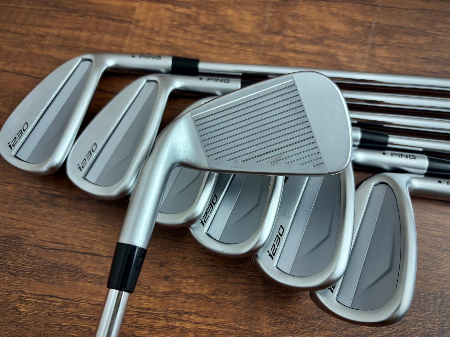 Ping i230 Iron Set 5-UW / Dynamic Gold S300 Stiff