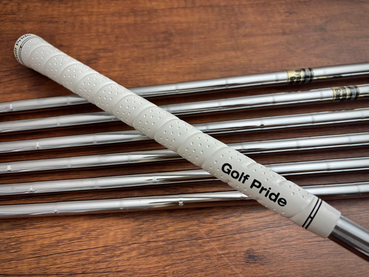 (+1") Taylormade P770 Iron Set 4-PW / Dynamic Gold S300 Stiff