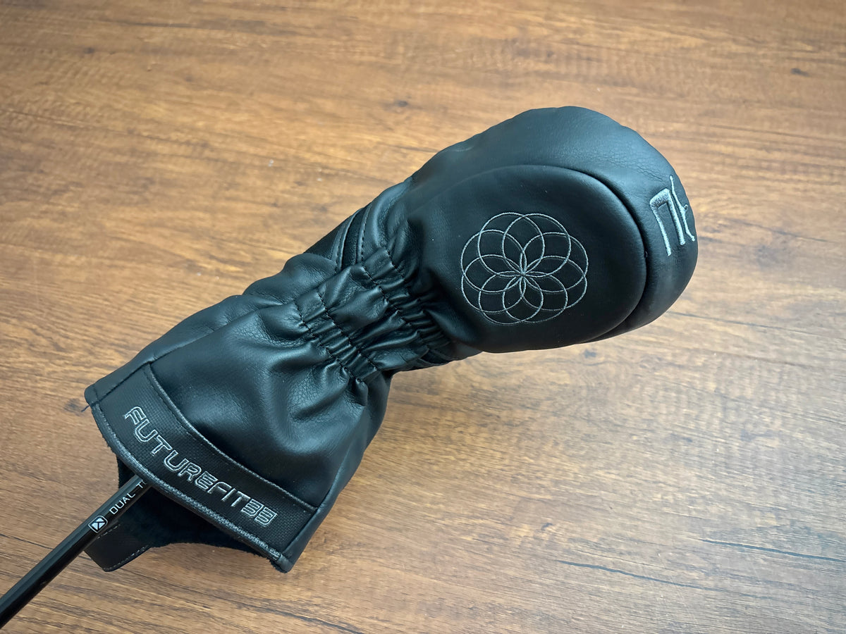 Cobra DS Adapt X Driver 10.5* + headcover / X-Stiff
