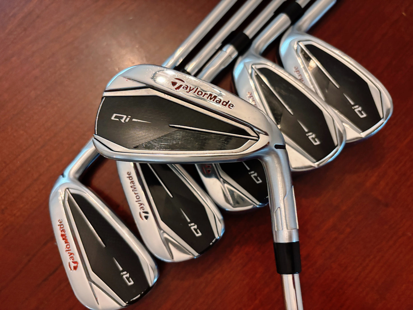 Taylormade Qi Iron Set 5-PW / NS Pro Stiff
