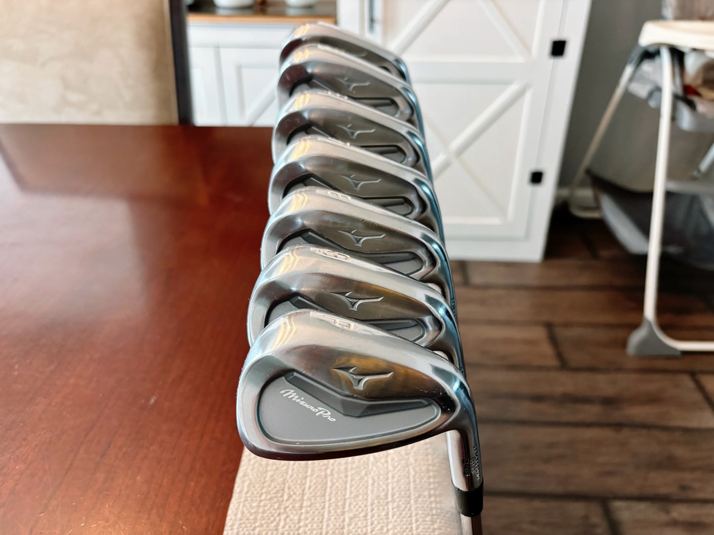 Mizuno Pro 243 Iron Set 4-PW / True Temper Elevate Stiff