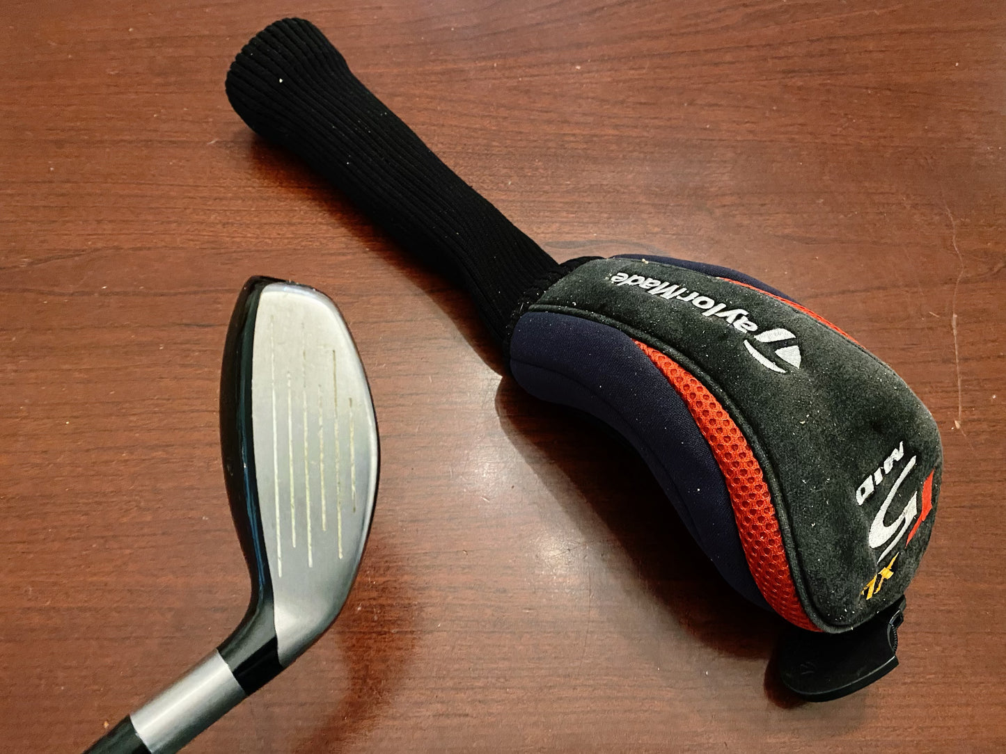 (Left-handed) Taylormade R5 3-hybrid + headcover / Stiff