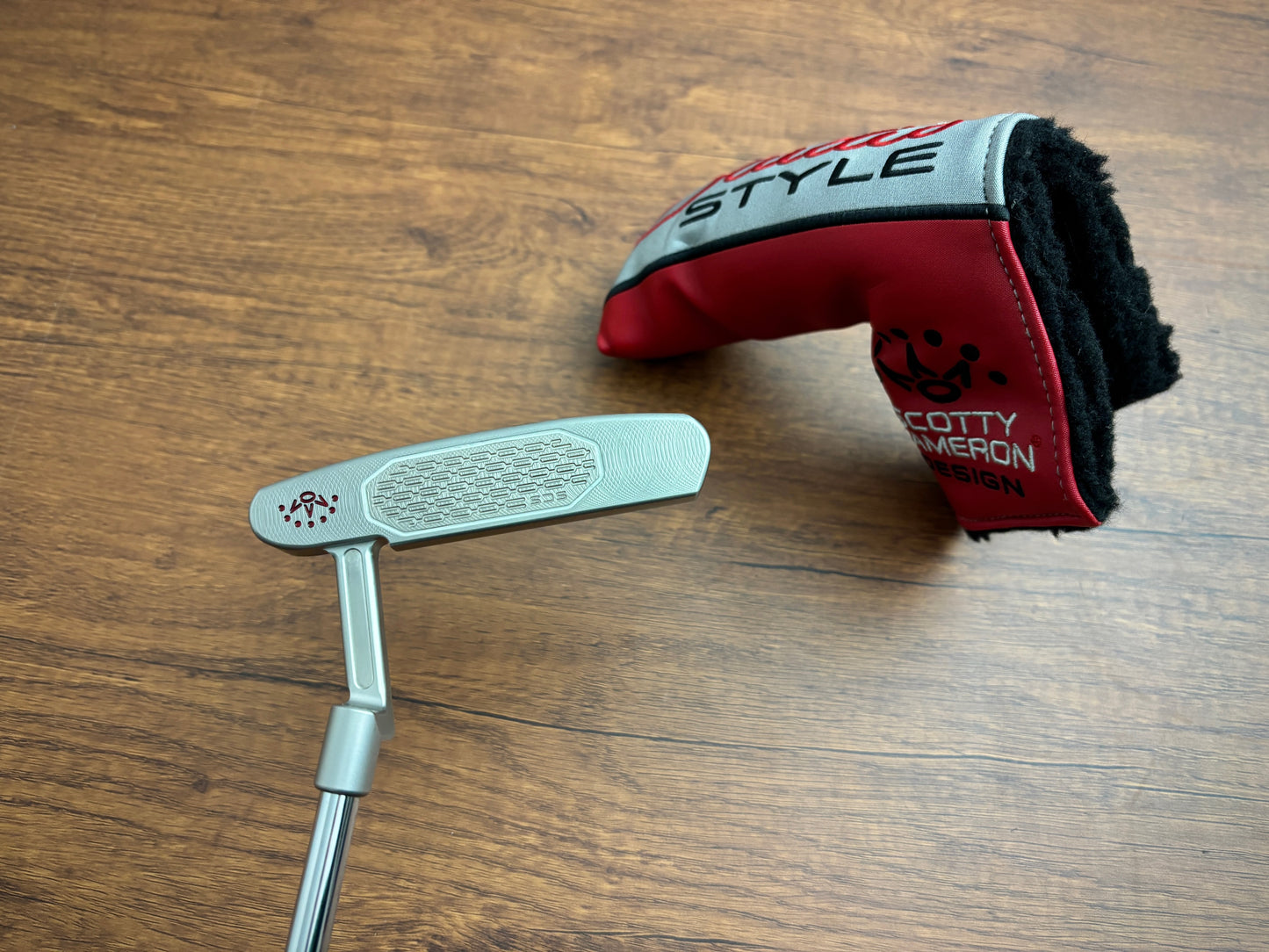 *MINT* Titleist Scotty Cameron Studio Select Newport+ Putter 35” w/ headcover