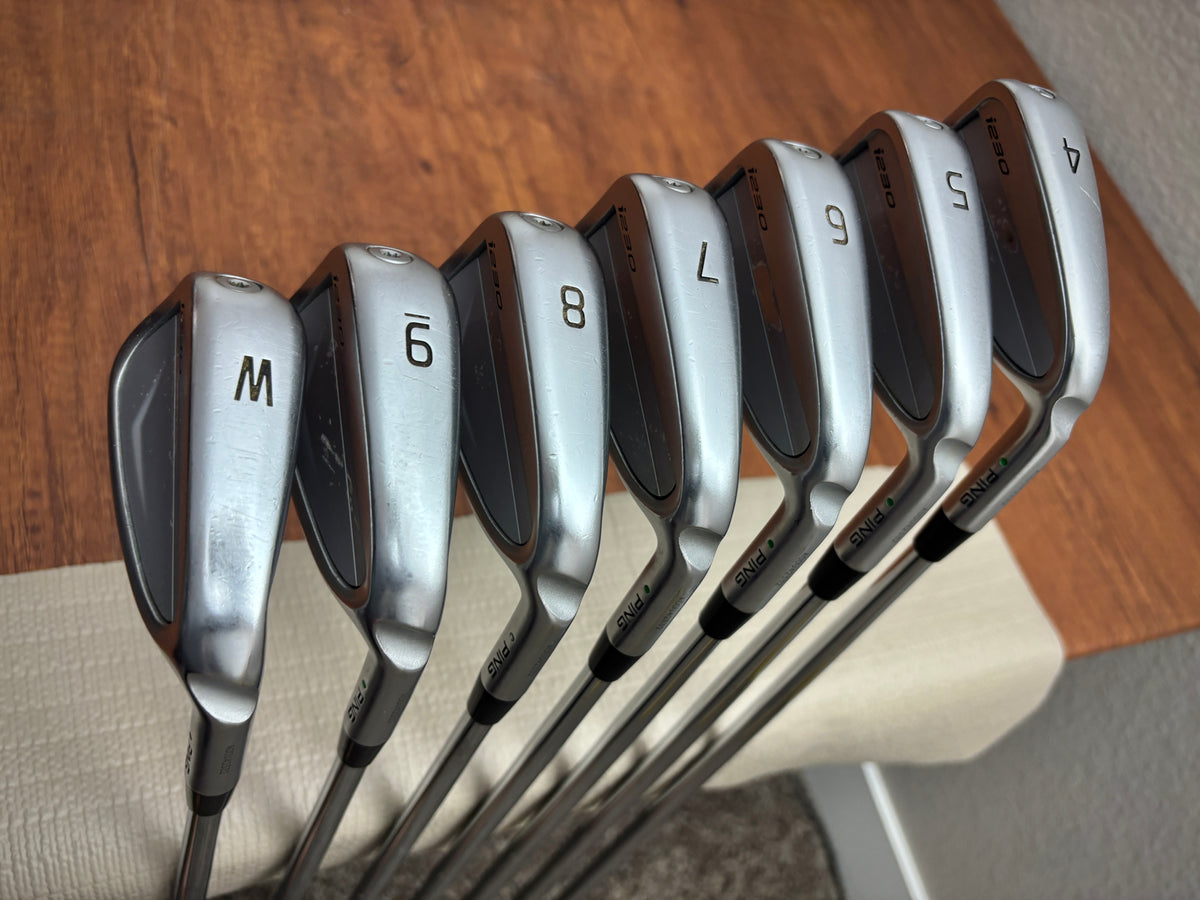 Ping i230 Iron Set 4-PW / Dynamic Gold 120 S300 Stiff