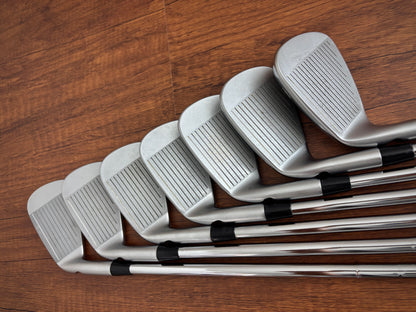 Ping Blueprint S Iron Set 4-PW / KBS Tour 120 Stiff