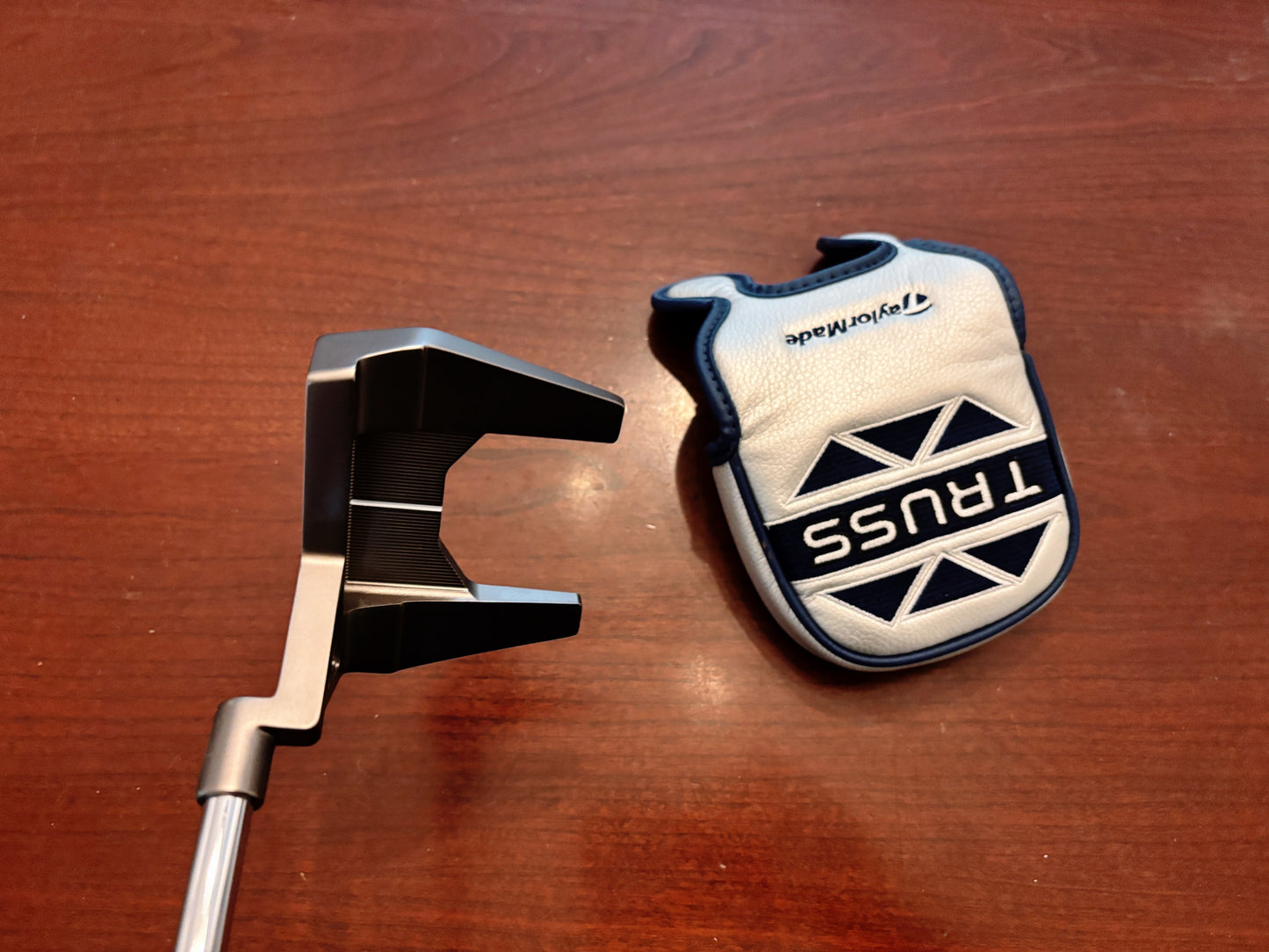 *MINT* Taylormade Truss TM1 Putter 34.5” + headcover