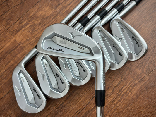 Mizuno Pro 223 Iron Set 4-PW / NS Pro 125 X-Stiff