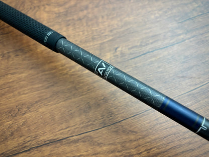 Mitsubishi Tensei AV Series Blue Shaft 42.5" (Callaway Tip) / Regular Flex