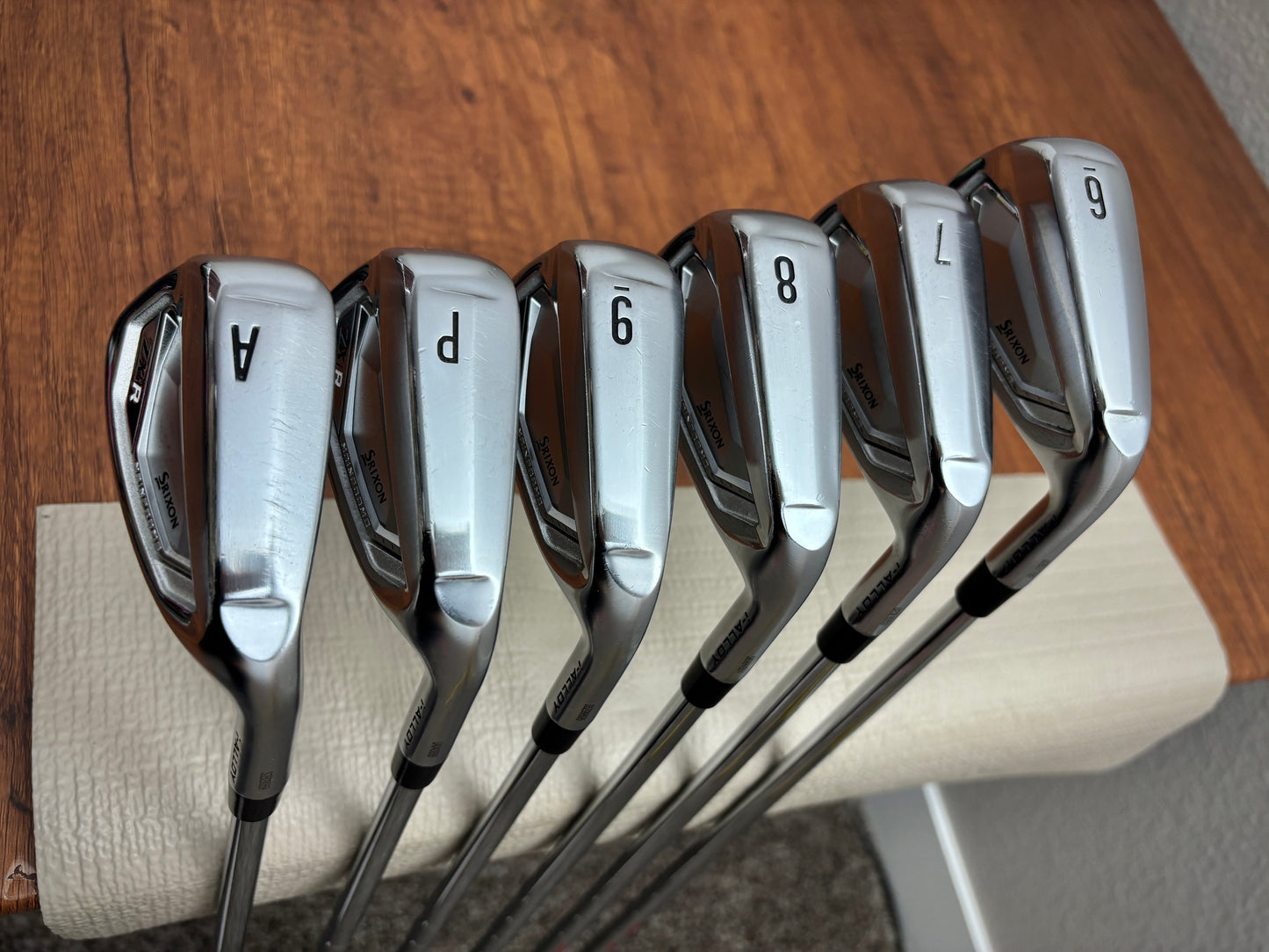Srixon ZXiR Iron Set 6-AW / NS Pro 105 Stiff