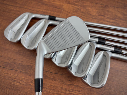Ping Blueprint S Iron Set 4-PW / KBS Tour 120 Stiff