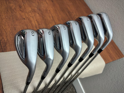 (+1") Mizuno JPX 925 Hot Metal Iron Set 5-GW / Dynamic Gold R300 Regular Flex