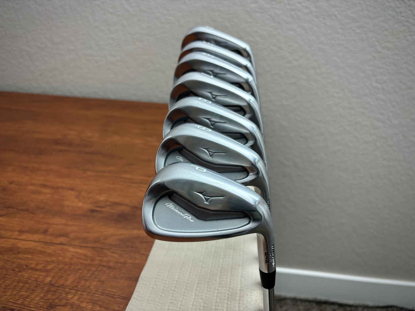 (+1”) Mizuno Pro 243 Iron Set 4-PW / Dynamic Gold X100 X-Stiff