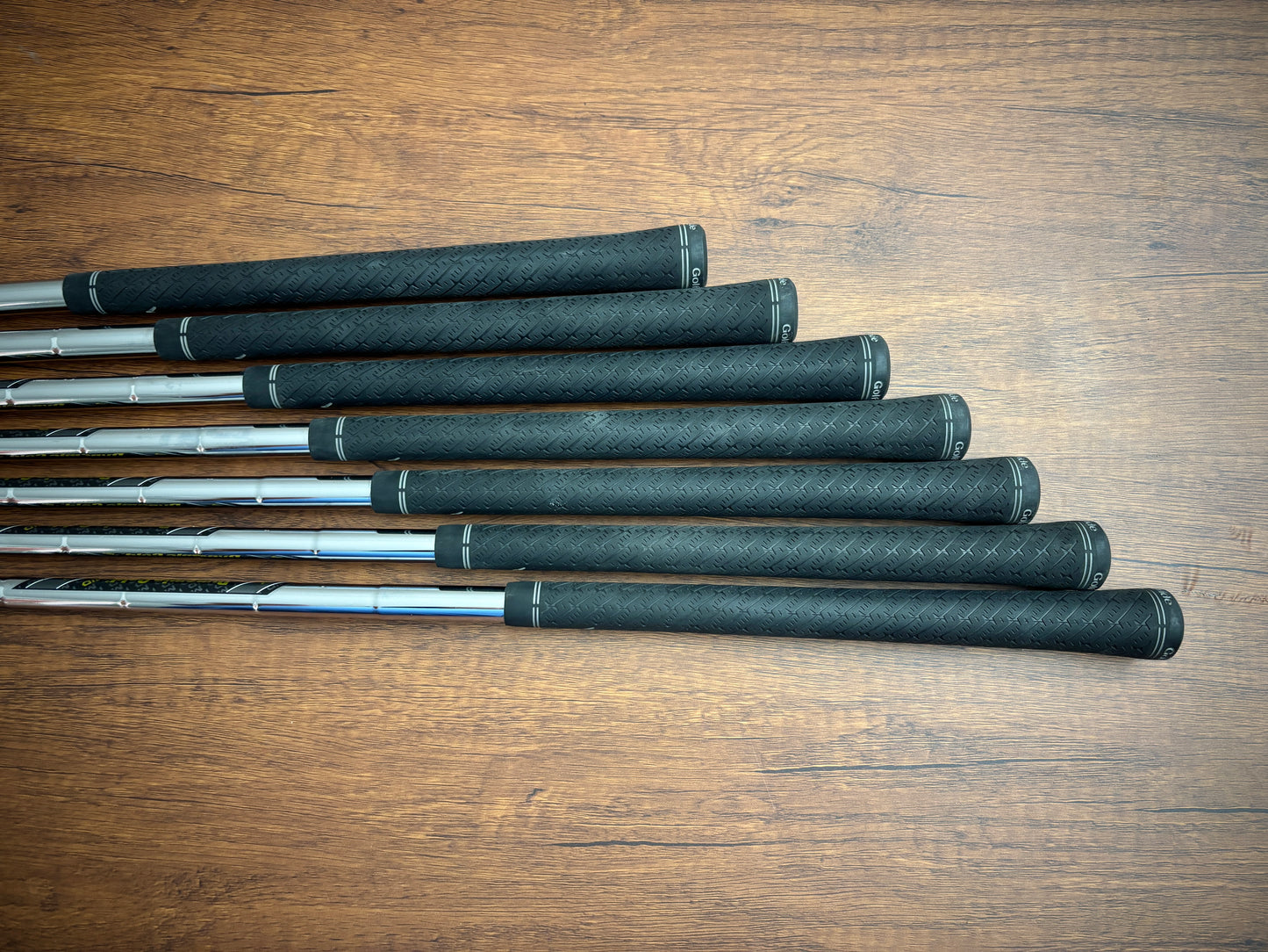 Callaway Apex Ai200 Iron Set 5-AW / Dynamic Gold R300 Regular Flex