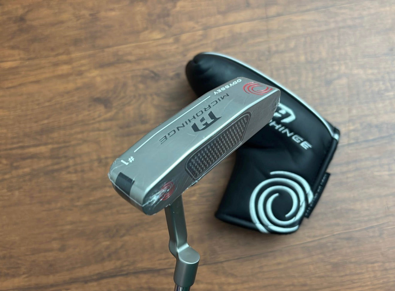 *NEW IN PLASTIC* Odyssey Microhinge #1 CH Putter 35” + headcover