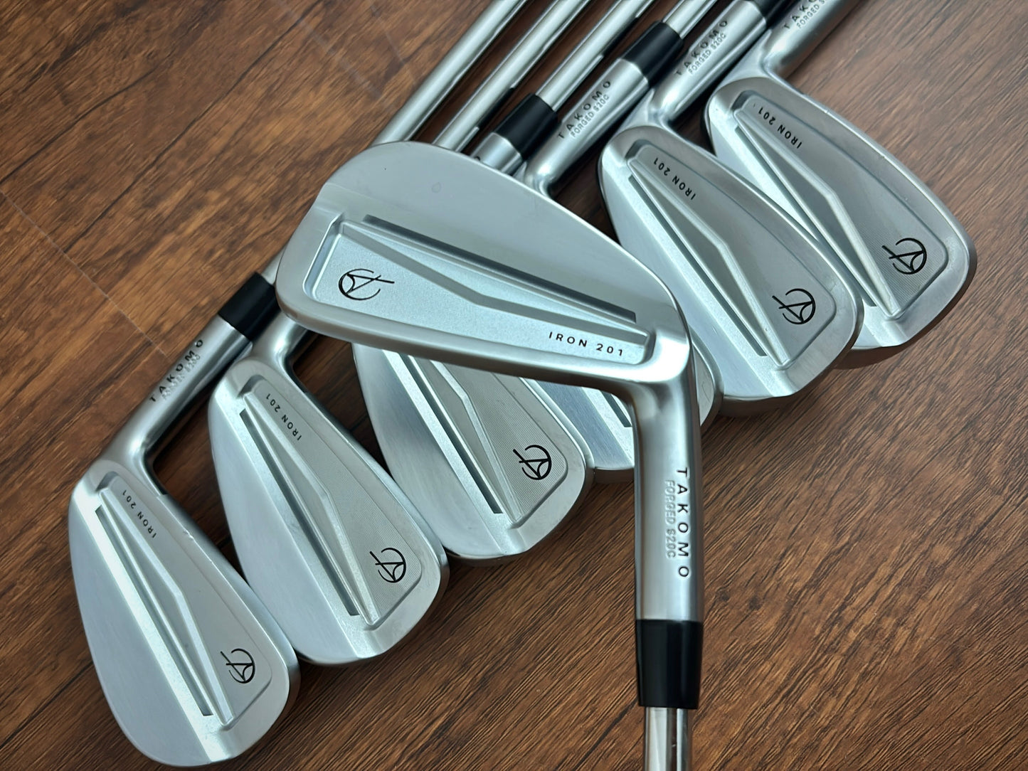 *MINT* Takomo 201 Iron Set 4-PW / KBS Tour 120 Stiff