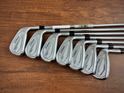 Titleist T350 ‘23 Iron Set 5-GW / True Temper AMT R300 Regular Flex