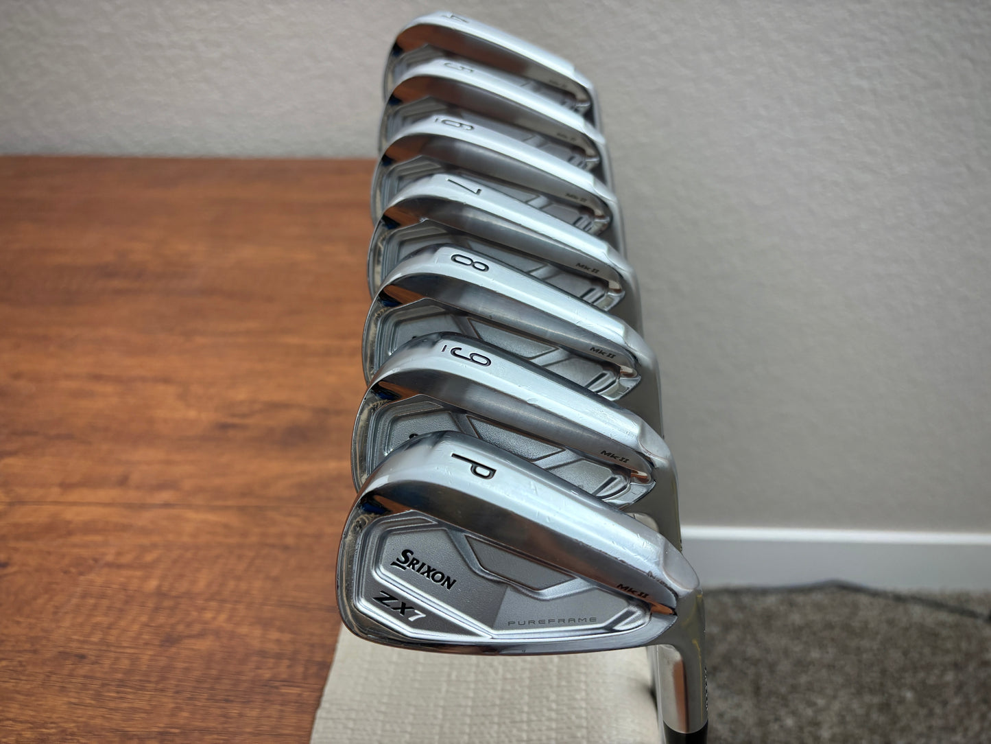 Srixon ZX7 Mkii Iron Set 4-PW / NS Pro 120 X-Stiff