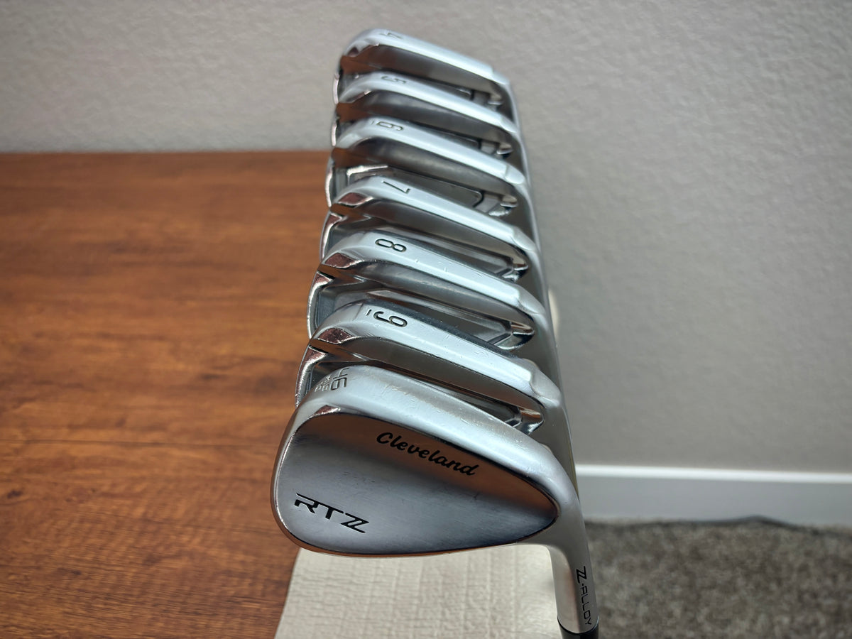 Srixon ZXi5 / ZXi7 Iron Set 4-PW / Dynamic Gold S300 Stiff