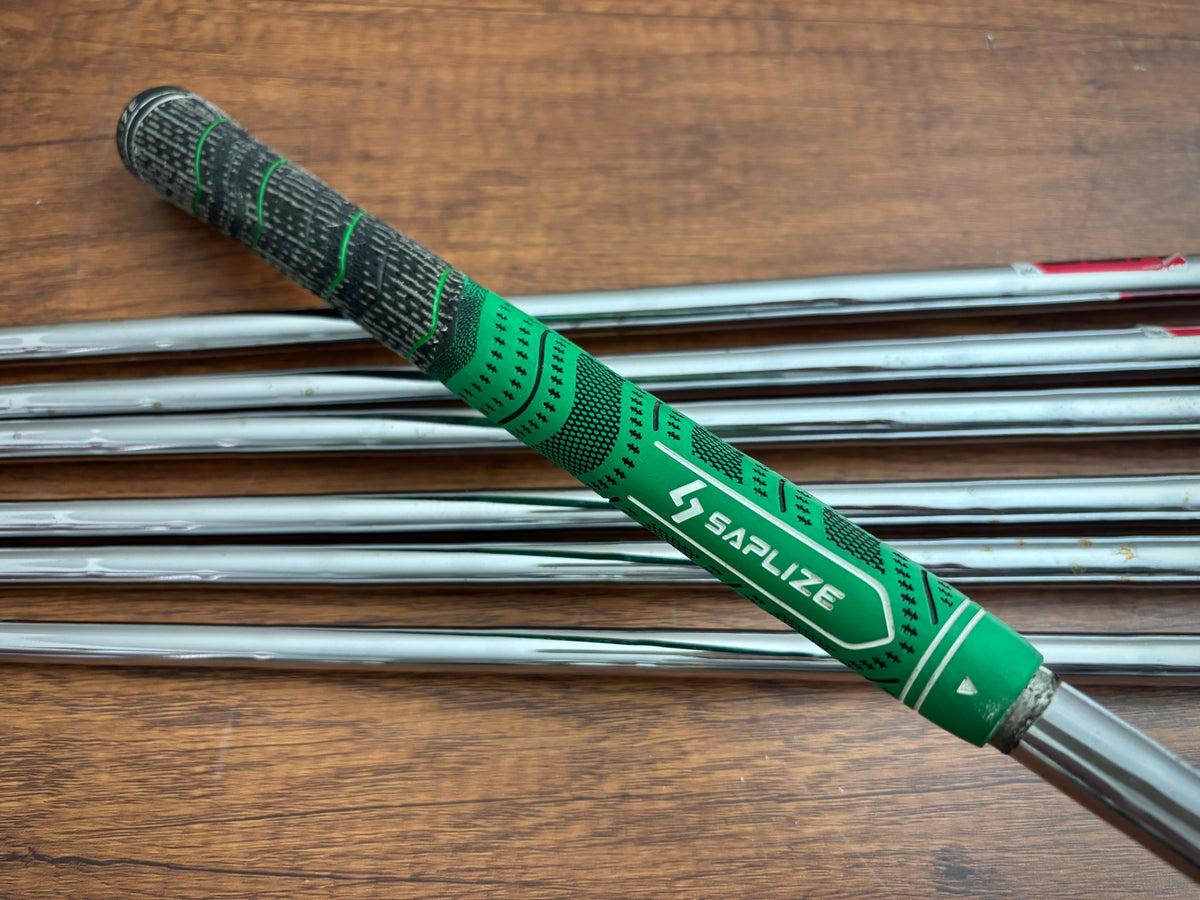 Cobra King Tour '23 Iron Set 5-GW / KBS $-Taper 120 Stiff
