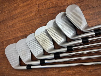 Titleist T200 ‘23 Iron Set 4-PW / Dynamic Gold S300 Stiff