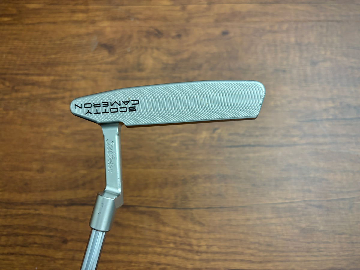 Titleist Scotty Cameron 1/500 Special Select Squareback 2 Putter 34"