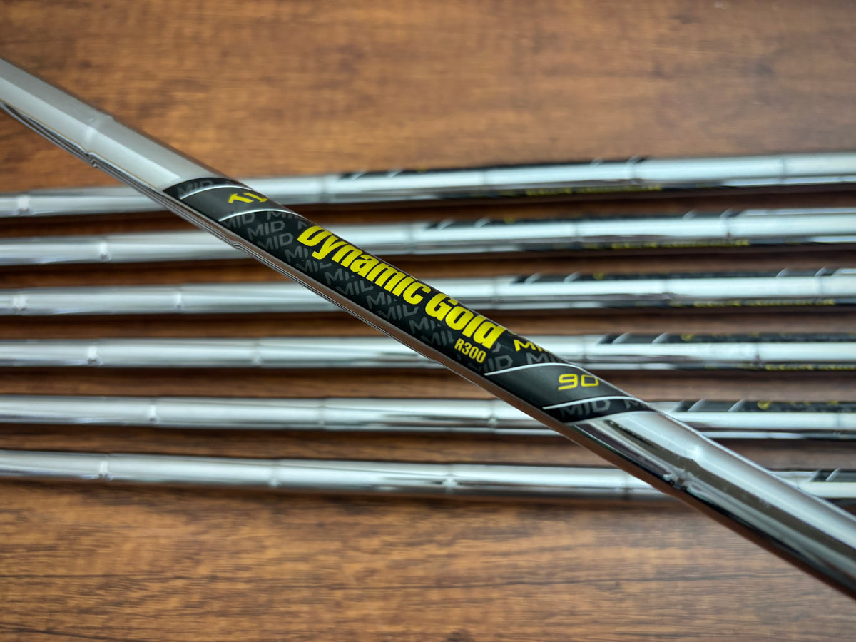 Callaway Elyte HL Iron Set 4-PW / Dynamic Gold R300 Regular Flex
