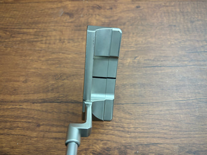 Titleist Scotty Cameron 1/500 Special Select Squareback 2 Putter 34"