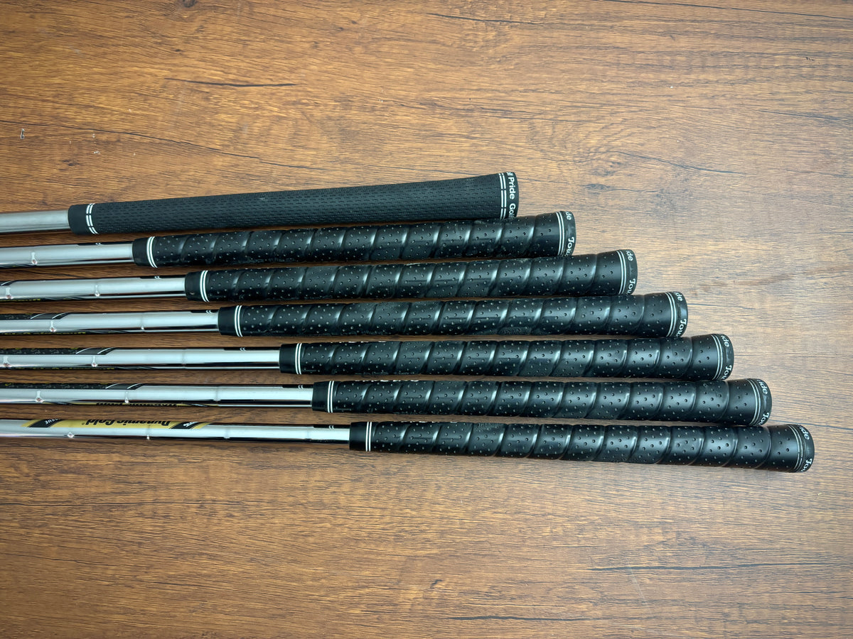 Srixon ZXi5 / ZXi7 Iron Set 4-PW / Dynamic Gold S300 Stiff